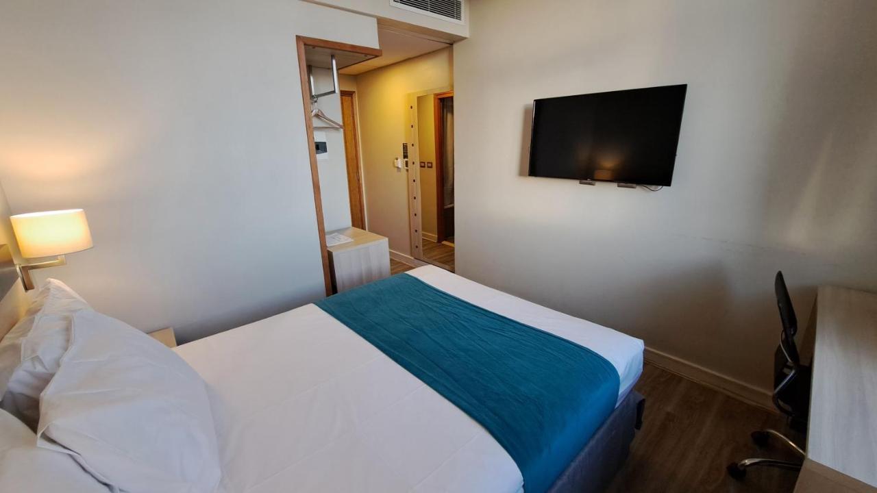 Hotel Diego De Almagro Calama Express Kültér fotó