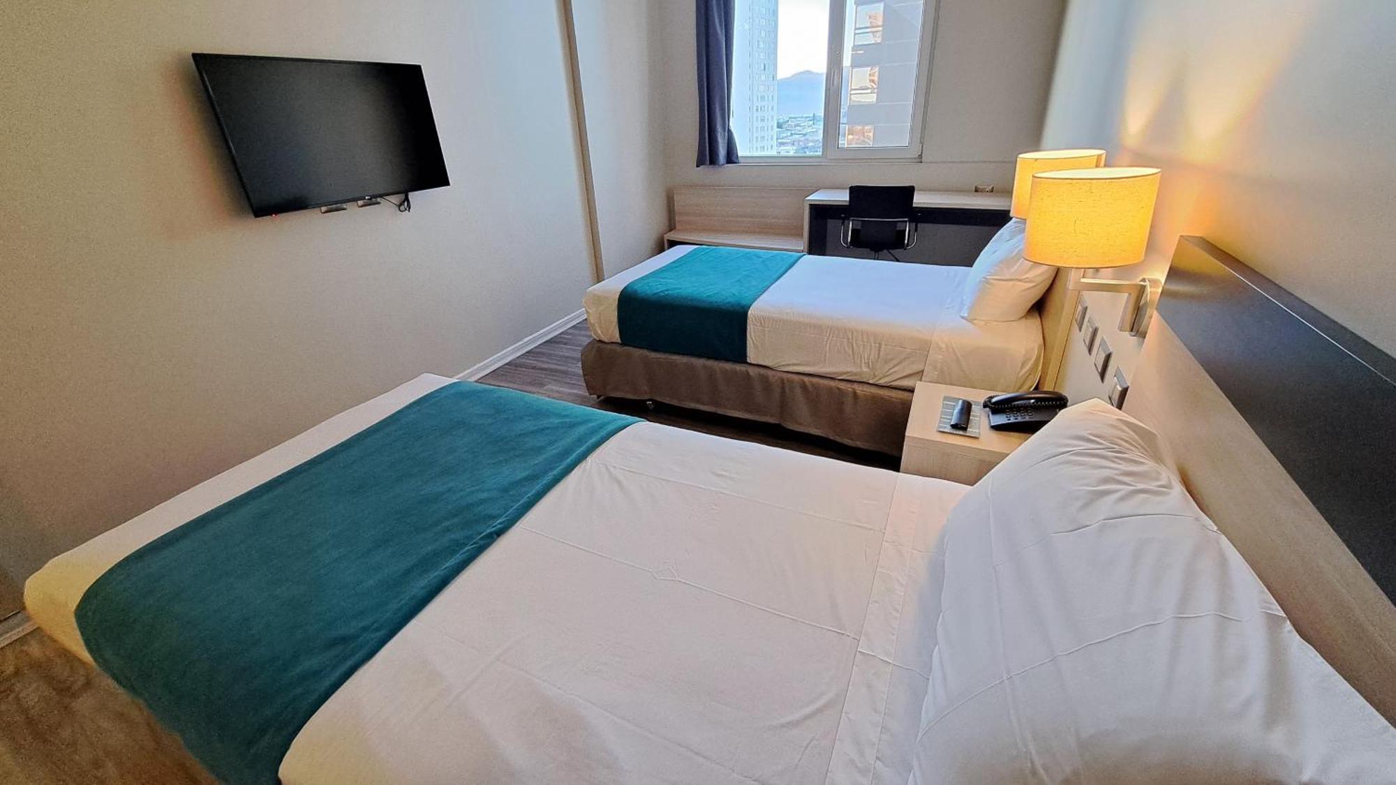 Hotel Diego De Almagro Calama Express Kültér fotó