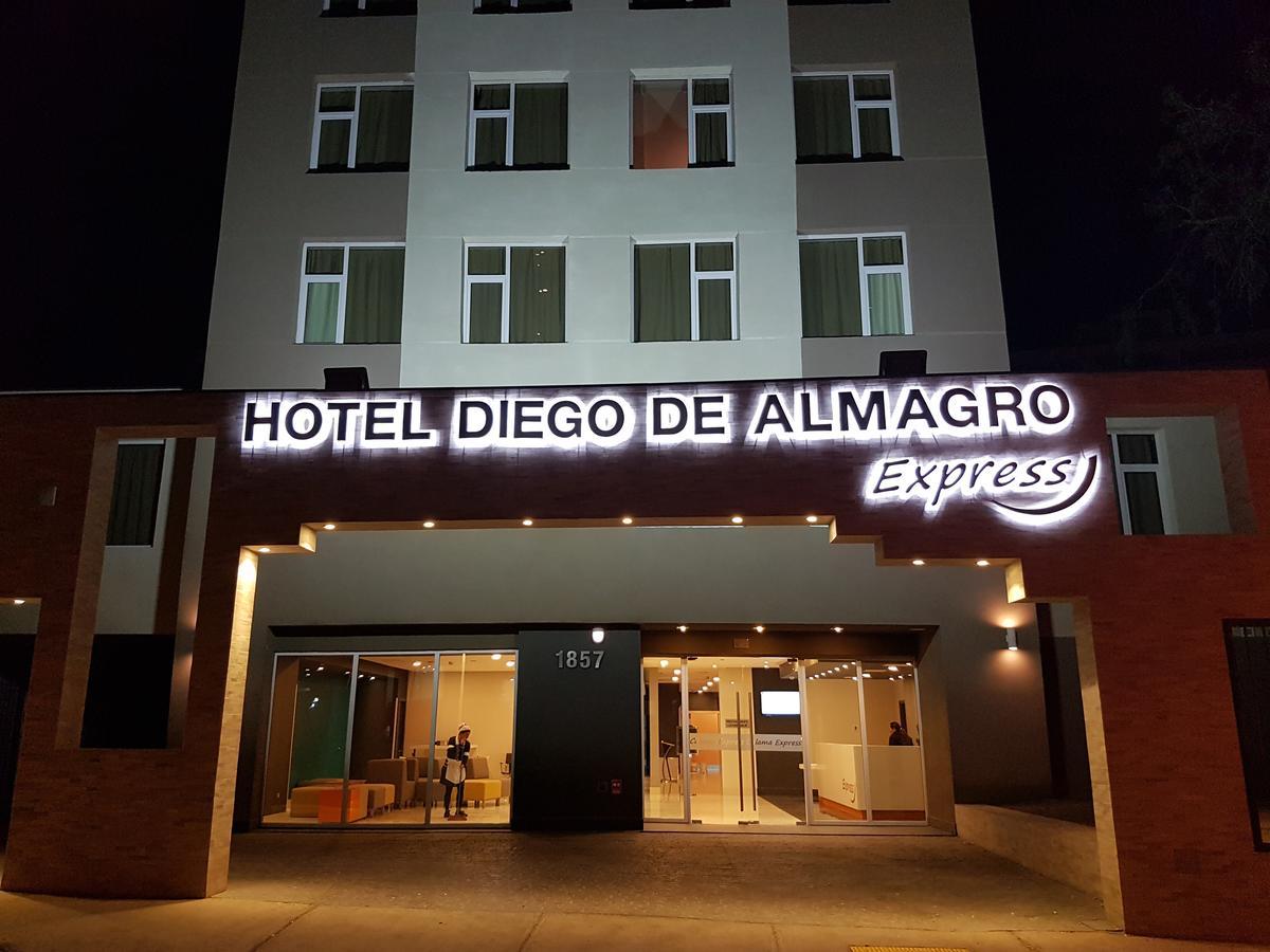 Hotel Diego De Almagro Calama Express Kültér fotó